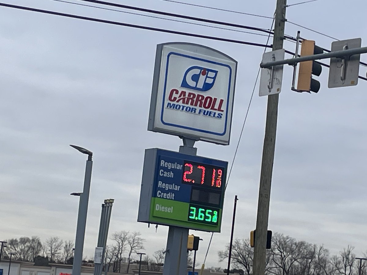 EladioSantiag14's tweet image. Look out below nothing effects affordability more than lower gas and oil and natural gas prices over longer periods of time ! By  midterms the word #AFFORDABILITY will disappear like #BLM and #Defundthepolice disappeared from  ⁦@TheDemocrats⁩ vocabulary.