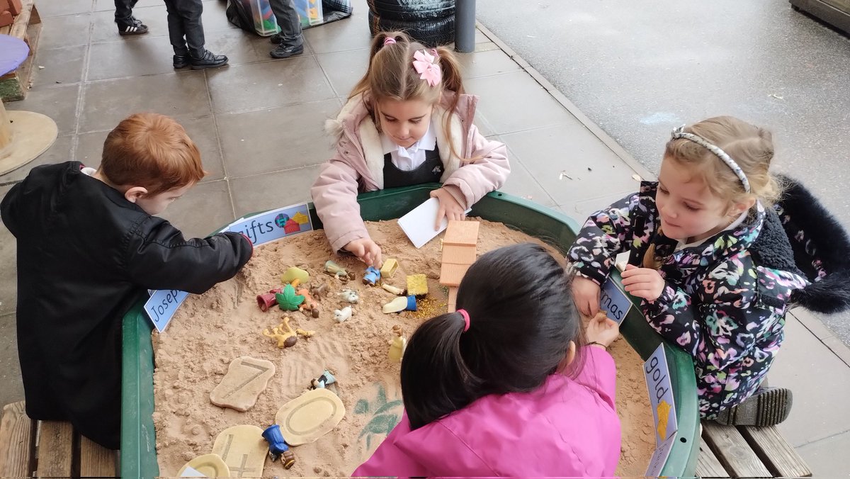 latimerprimary's tweet image. #EYFSUtW #LatimerRE We have been learning about the Christian celebration of Christmas. The children are thoroughly enjoying Santa's workshop in the role play area and retelling the story using small world toys - inside and outside the classroom. Well done all!