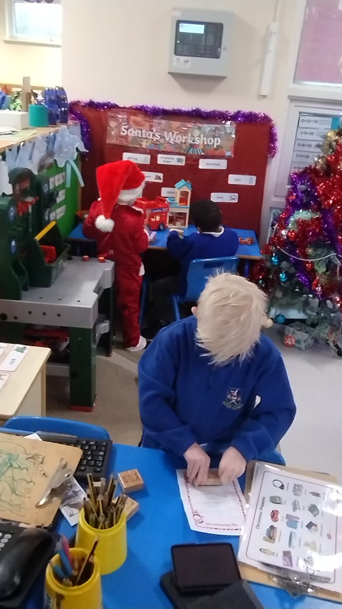latimerprimary's tweet image. #EYFSUtW #LatimerRE We have been learning about the Christian celebration of Christmas. The children are thoroughly enjoying Santa's workshop in the role play area and retelling the story using small world toys - inside and outside the classroom. Well done all!