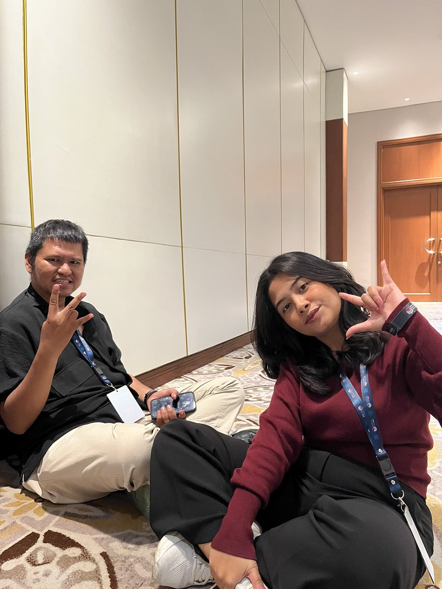 Elin Kaban tweet media