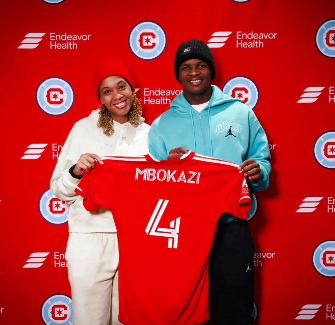 FOOTSA_'s tweet image. 🇿🇦Hugo Broos: “What I think? What will he do in Chicago? 

“It’s not even a top team in MLS. I heard he’ll play in MLS2. 

“That little woman who’s he’s agent think, think she’s clever, thinks she knows football. 

“How can you make this deal before AFCON and World Cup?”