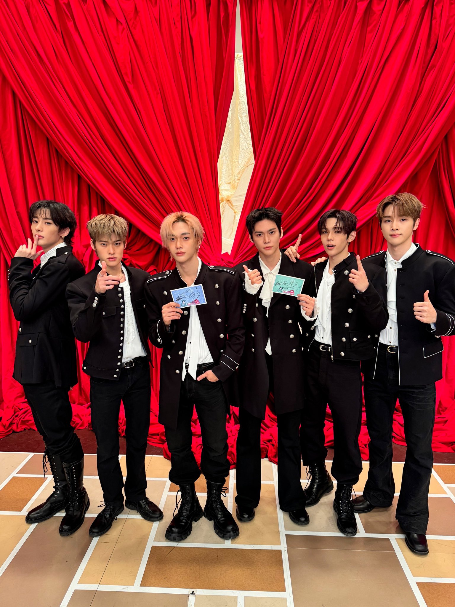 20251211트위터일본공계가족사진