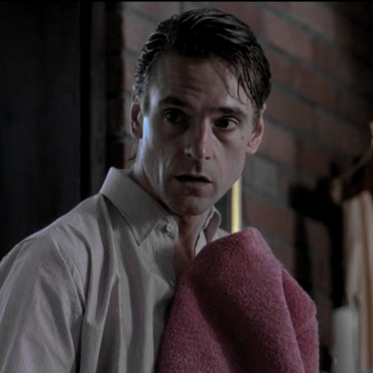 нашел хорошее такое развлечение, которое не занимает особого времени 

«I thought I was a fool for no one...» — muse