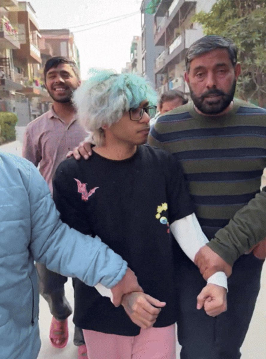 There is a twist in the Plot 

You remember this guy?

Let me remind you, He is Doperman, a YT streamer.

He is the same guy who was beaten by the Gau Rakshak Dal in Haryana for feeding chicken momos to a cow.

Now it has been found that the animal was not a cow, it was an OX.