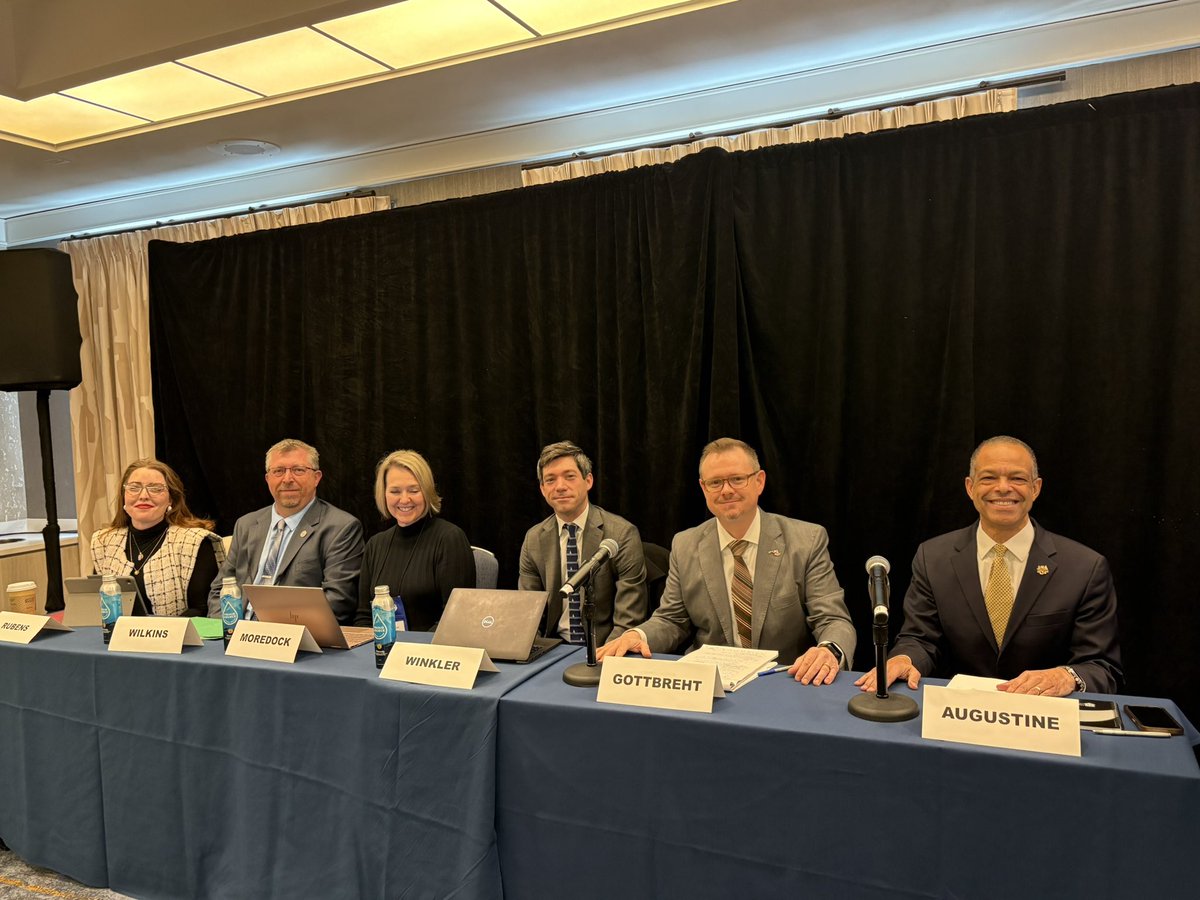 DomButchko_MACo's tweet photo. @Sen_M_Augustine is moderating a PACKED panel on affordable housing at #MACoCon https://t.co/fLOvuQPGwd