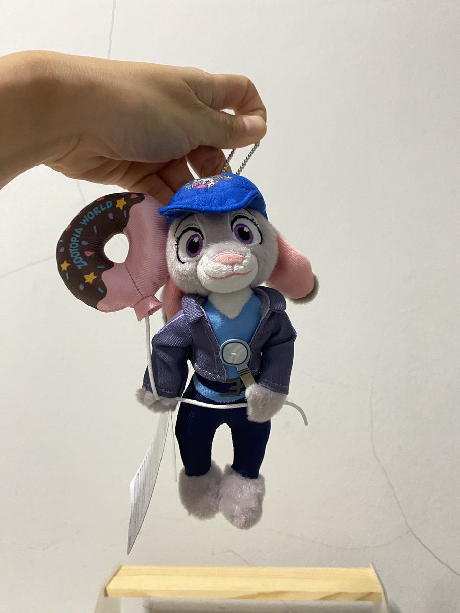 hoshimonoth's tweet photo. New!! พวงกุญแจ Disney zootopia กับ Micker มาแล้วจ้าของแท้ พร้อมส่ง 

ค่าจัดส่ง 35- / พื้นที่ห่างไกล 60
#พวงกุญแจ
#Sanrio
#Hellokitty
#preoder
#สินค้าจากญี่ปุ่น
#รับหิ้วญี่ปุ่น
#ตลาดนัดsanrio
#ตลาดนัดdisney
#พวงกุญแจตุ๊กตา
#mickeymouse
#DuffyAndFriends
#Monchhichi
#zootopia https://t.co/JYaPGI0mTu