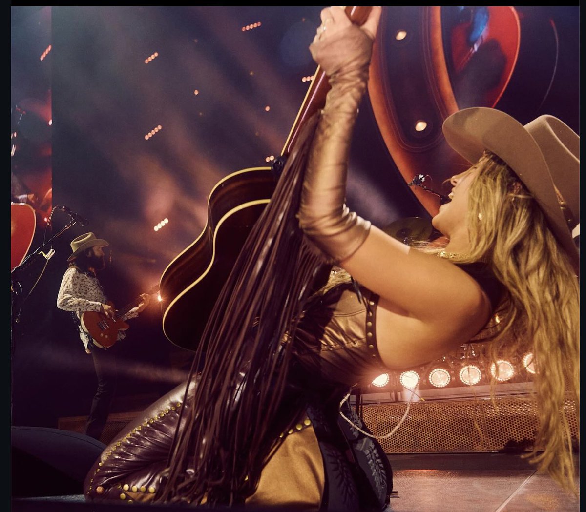 Have a kickass #WilsonWednesday with goddess Lainey!🔥😍😈🥵