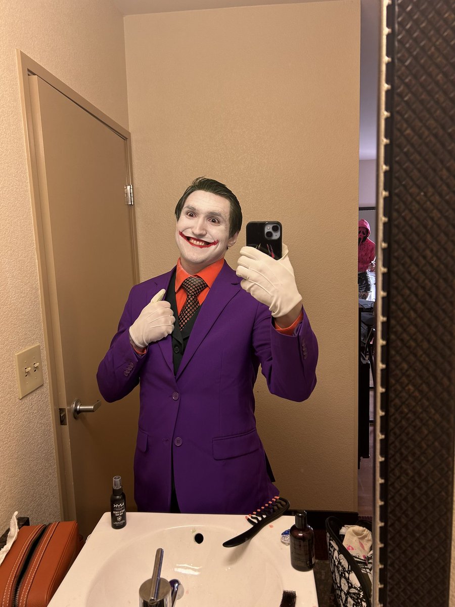 Erik Robert Smith tweet media