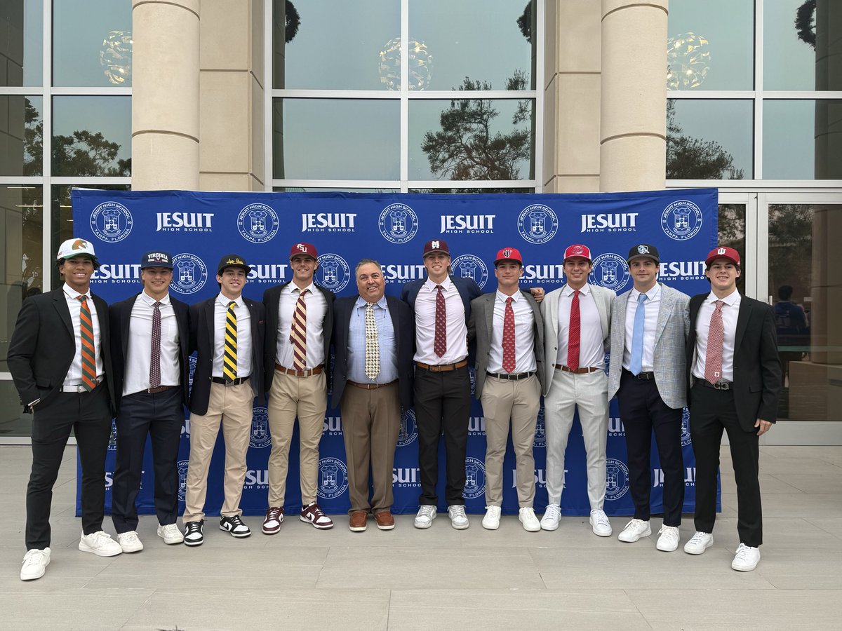 Jesuit Baseball tweet media