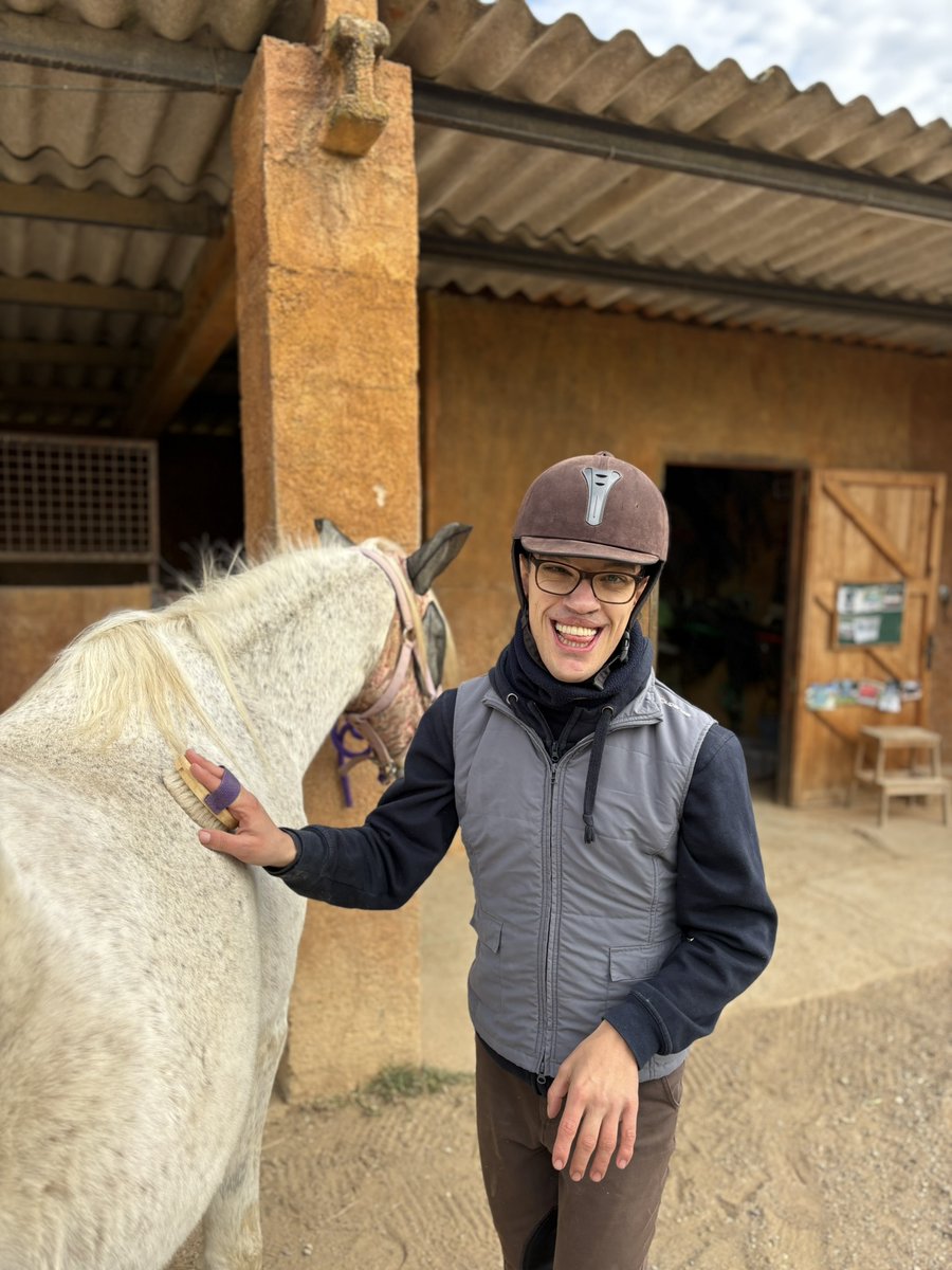 Fundació Els Joncs tweet media