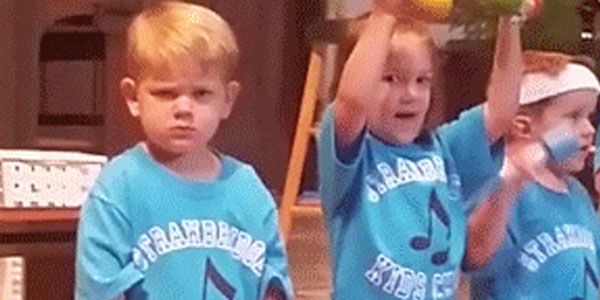 thecodinglove's tweet image. When I see my teammate working on the really cool project I wish I had thecodinglove.com/when-i-see-my-…