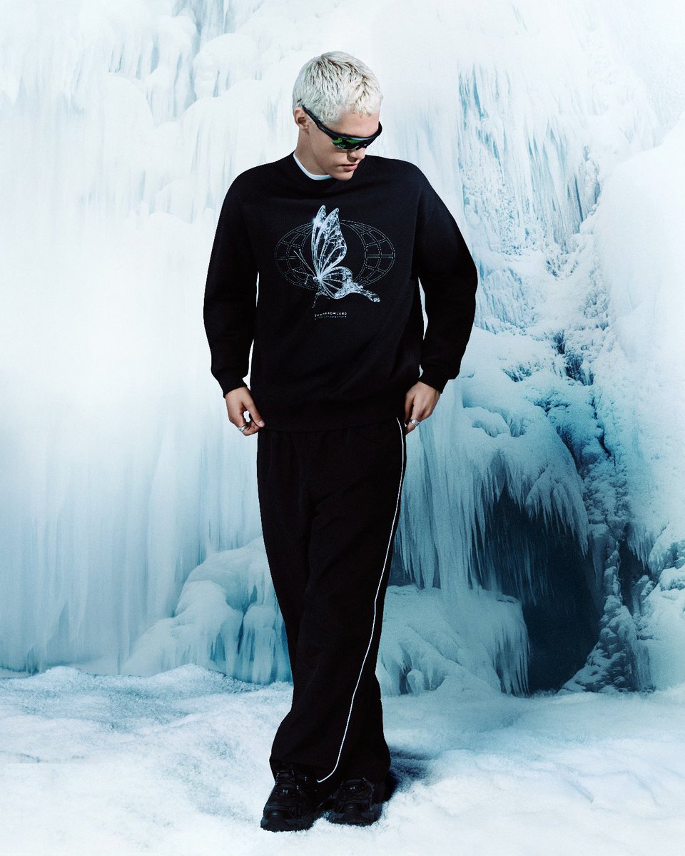 Carry the magic of Tomorrowland Winter wherever you go. Featuring