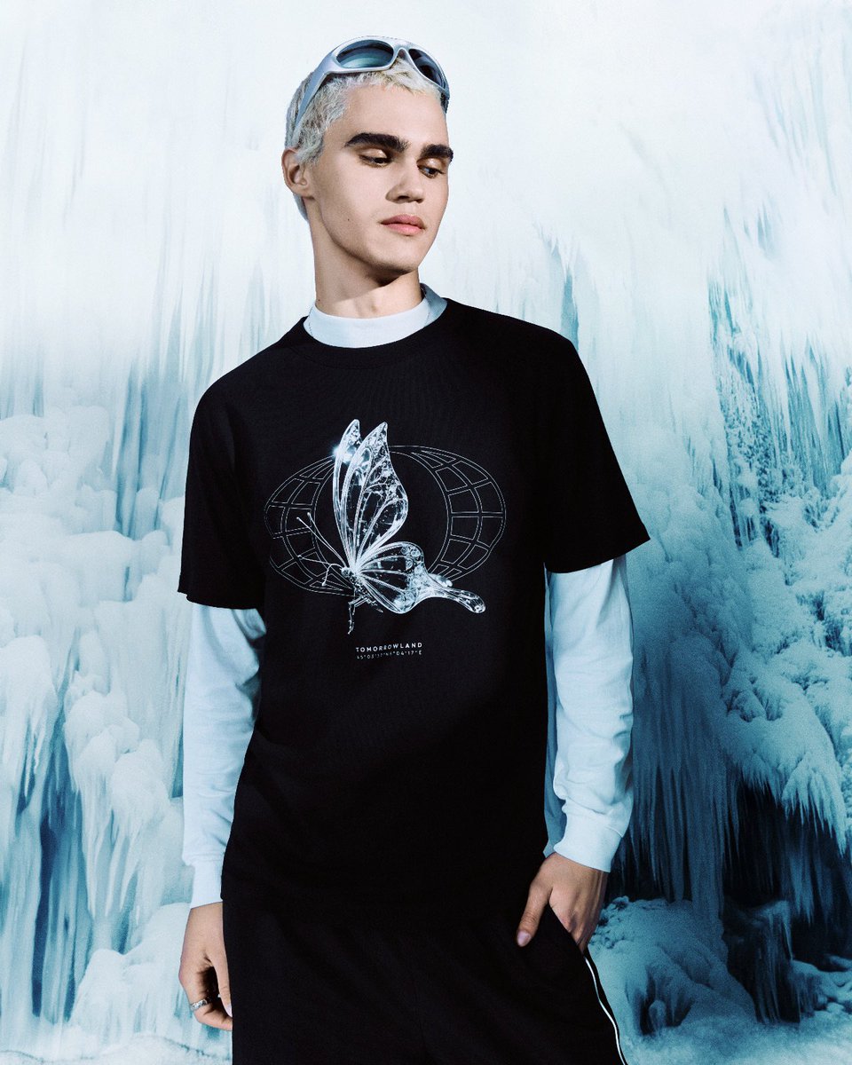 Carry the magic of Tomorrowland Winter wherever you go. Featuring