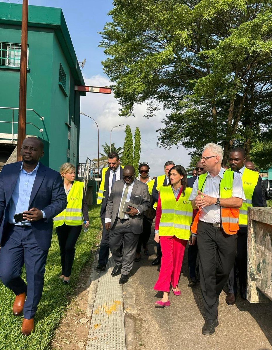 🇨🇮 Déplacement à Abidjan : visite de deux projets majeurs de notre politique d’investissements durables portés par l’<a href="/AFD_France/">Agence Française de #Développement (AFD) 🇫🇷 🇪🇺</a> et bénéficiant du savoir-faire d’entreprises françaises comme <a href="/groupe_NGE/">NGE</a>, <a href="/Bouygues_C/">Bouygues Construction</a>, <a href="/ColasRail_off/">Colas Rail</a>, <a href="/Alstom/">Alstom</a> et Keolis. 

1️⃣ La station de