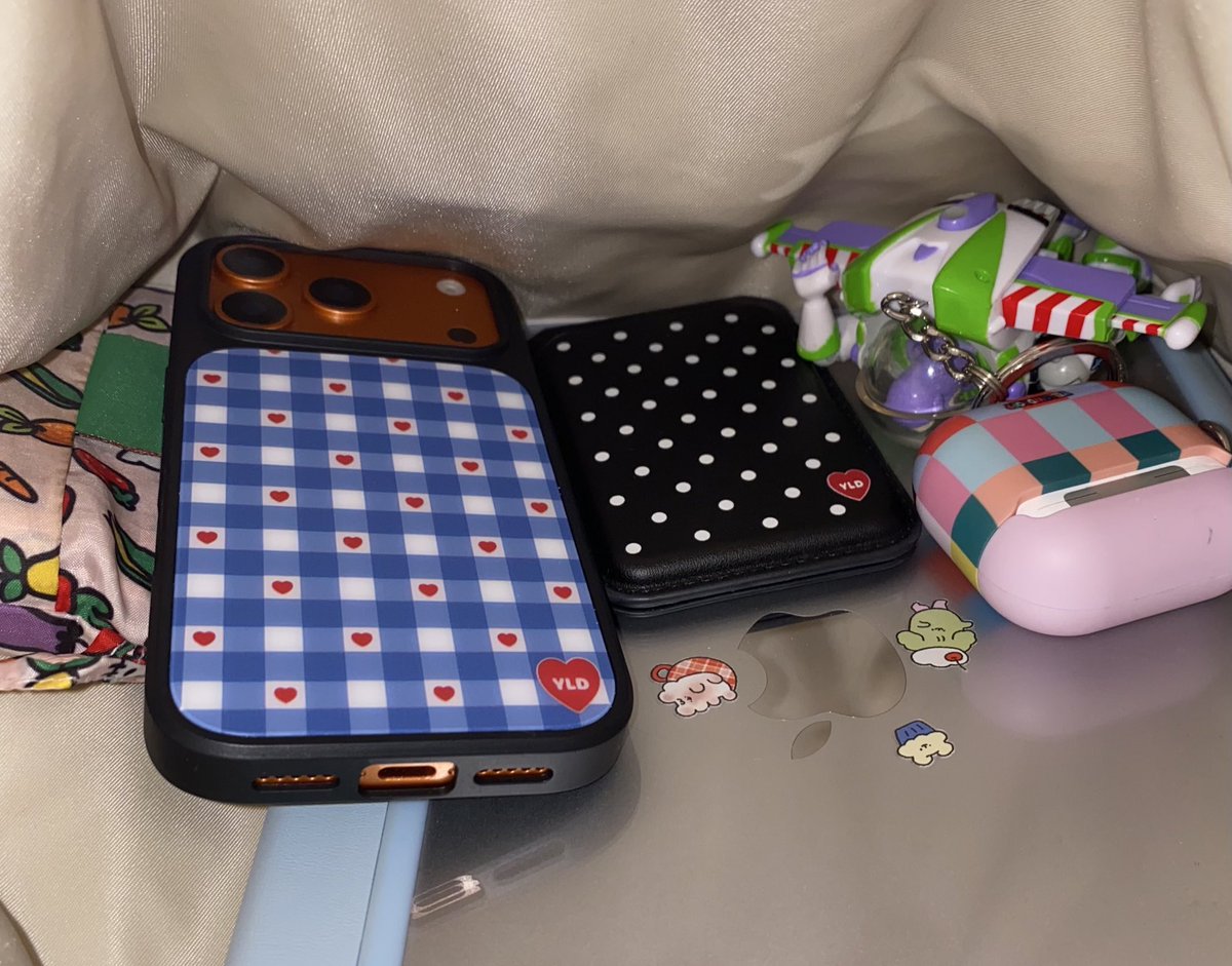 new เคส magsafe 👀🌀⭐️♥️