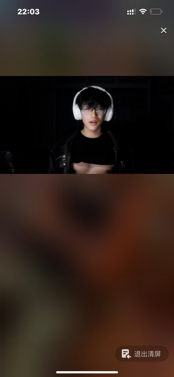 sunnyliry's tweet image. 依旧直播造型大刷新