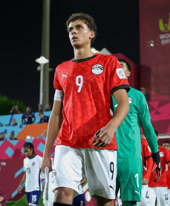 hereweroarfut's tweet photo. El Barça busca otro ‘caso Bardghji’ con Hamza Abdelkarim.

Se fija en el delantero egipcio del Al Ahly, destacado en el último Mundial Sub-17.
Según Sport, el jugador ya habría pedido salir para fichar por los azulgranas.

Otro movimiento para adelantarse al mercado y asegurar talento joven antes de que explote.