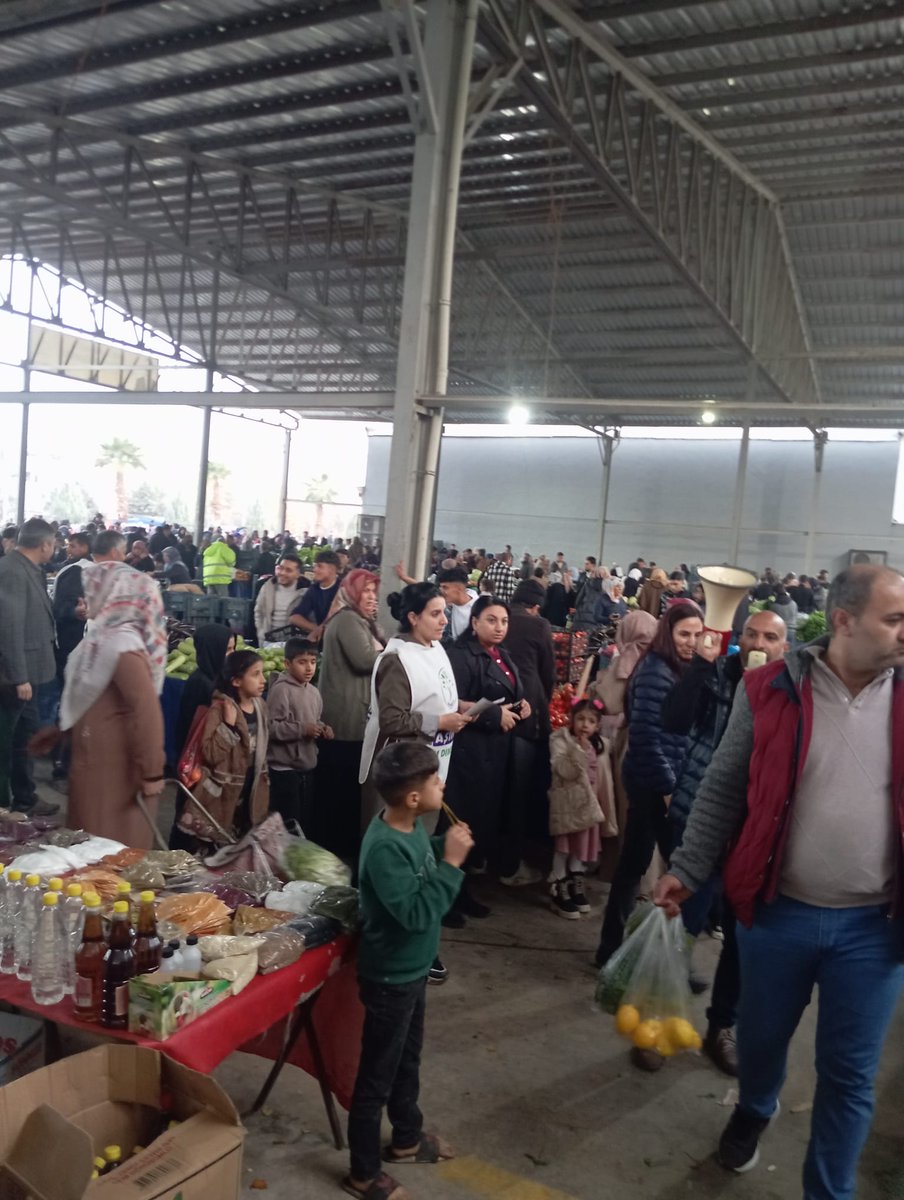 Ekmek ve Barış Bütçesi için alanlardayız.

Bugün de esnafımızın yoksulluk çığlığına ses olmaya çalıştık. Emeğiniz Emanetimizdir.