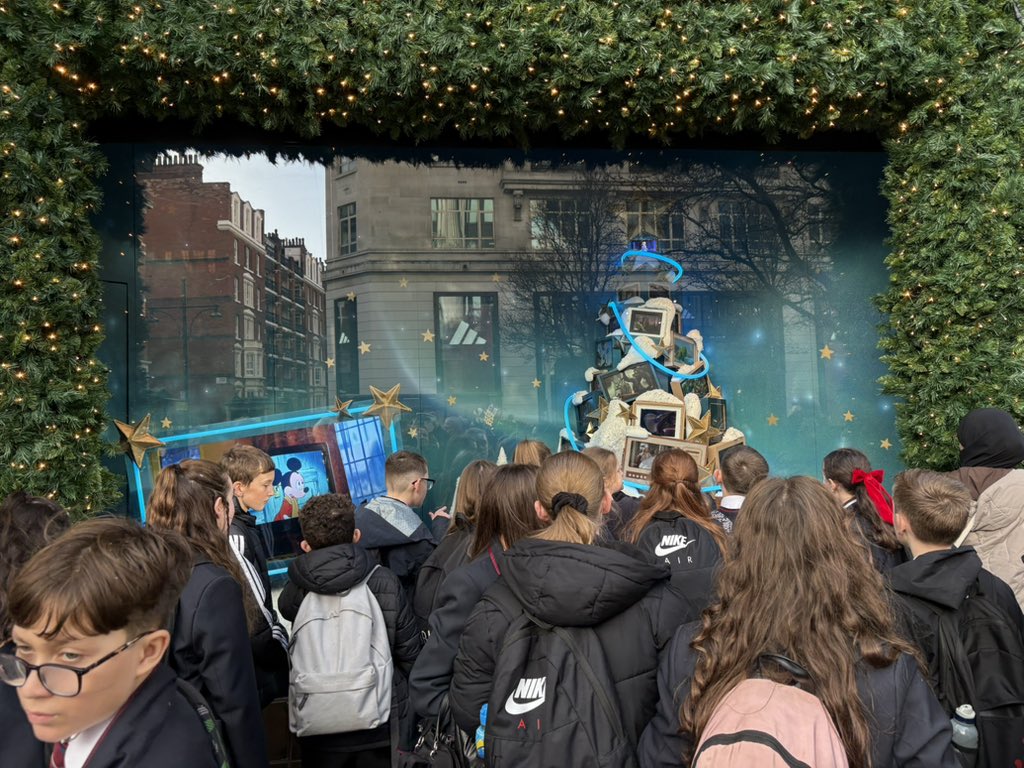 Year 7 London trip are on their way home. ETA 5:30pm Image