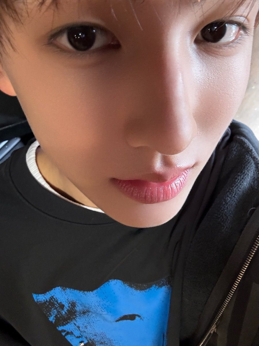 seonghyeonpics's tweet photo. 𐔌՞. .՞𐦯 https://t.co/QIx731beLD