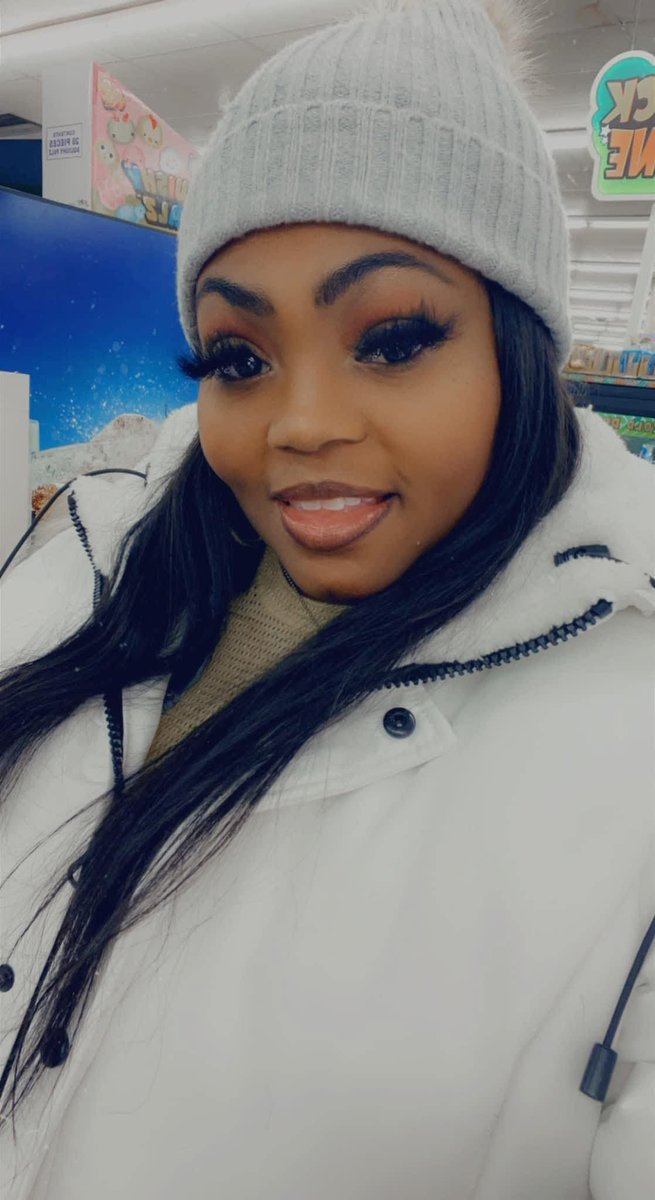 SHAWONMOORE's tweet image. Still Smiling, Still Happy &amp;amp; Still Maintaining…
Happy Wednesday Loves💕