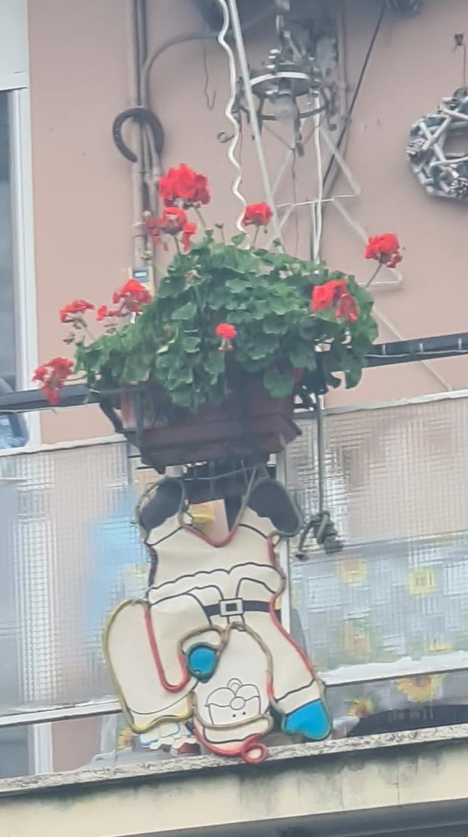 Babbo Benito
#Christmas #natale2025 #Natale