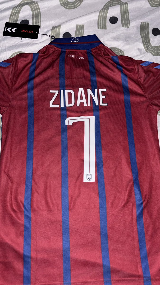 Pépite !!!🥹❤️

Merci <a href="/hummelFrance/">hummel France</a> <a href="/girondins/">FC Girondins de Bordeaux</a>