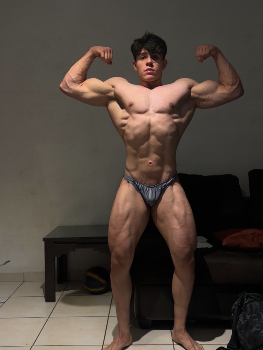 morrosxinsta's tweet photo. Ufff que precioso se ha de ver sin la tanguita,,, ups ya lo sabemos 😛

🆓Únanse al chat: https://t.co/fmxWSkj7Gh https://t.co/WGhPxOa0dD