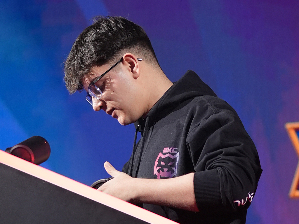 EsportsRoyaleEN's tweet image. What’s the one skill or strength that defines @SubTmm the most as a #ClashRoyale pro-player?