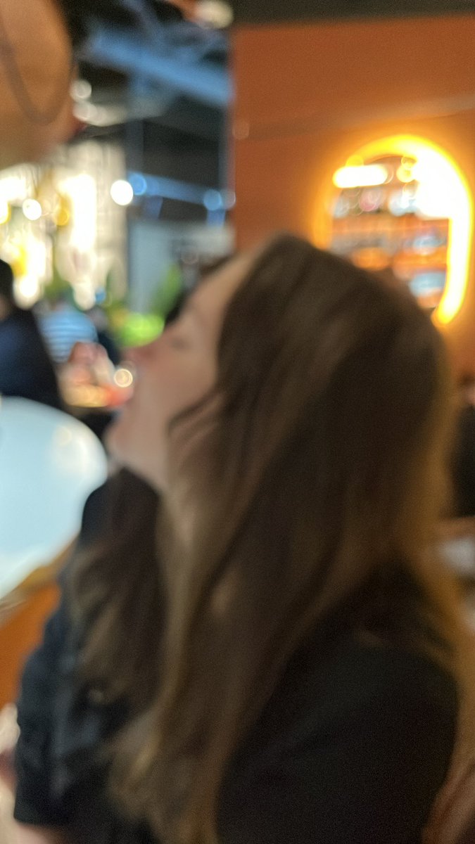 Она сказала, что если <a href="/Breganov/">Воображаба</a> разведется, то ОН ЕЕ! И точка!