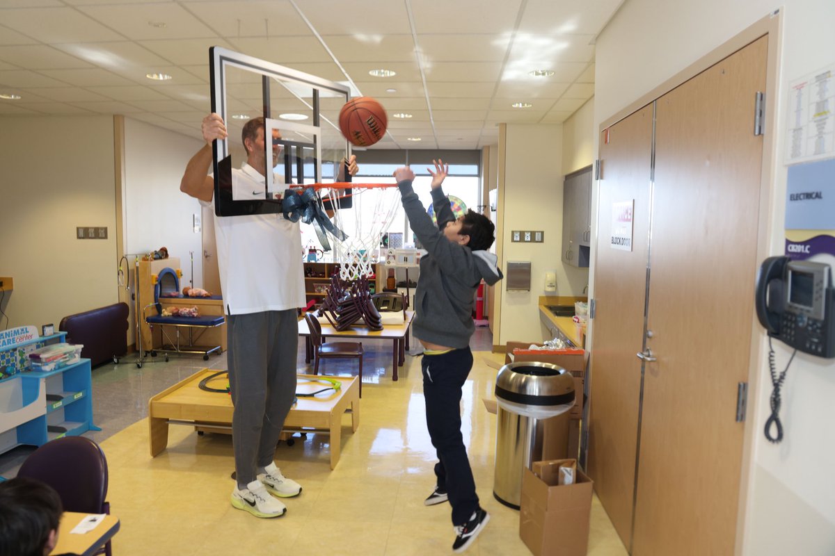 The Dirk Nowitzki Foundation tweet media