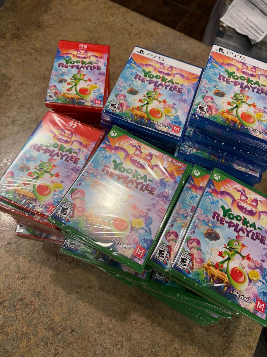 These would look great under your tree...🎄 

🦎Only 8 more days til the physical release of Yooka-Replaylee! <a href="/PlaytonicGames/">Playtonic Games & Friends - Replaylee OUT NOW!</a>