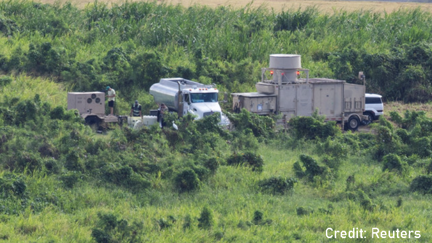 SA_Defensa's tweet image. We also get a good look at the mobile Tactical Air Navigation System (TACAN) currently deployed on-base.

TACAN transmits important bearing and distance information to aircraft.