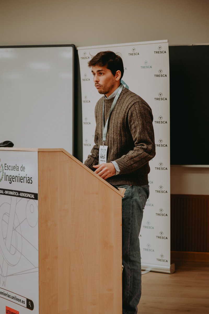 UIB ConStruct tweet media