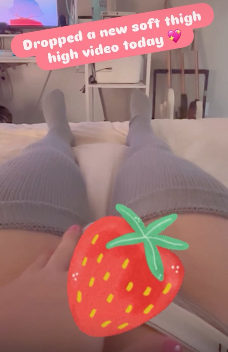 :3c 

well, last night~

#femboy #thighhighs #femboyOF #prettyboy #thiccboy