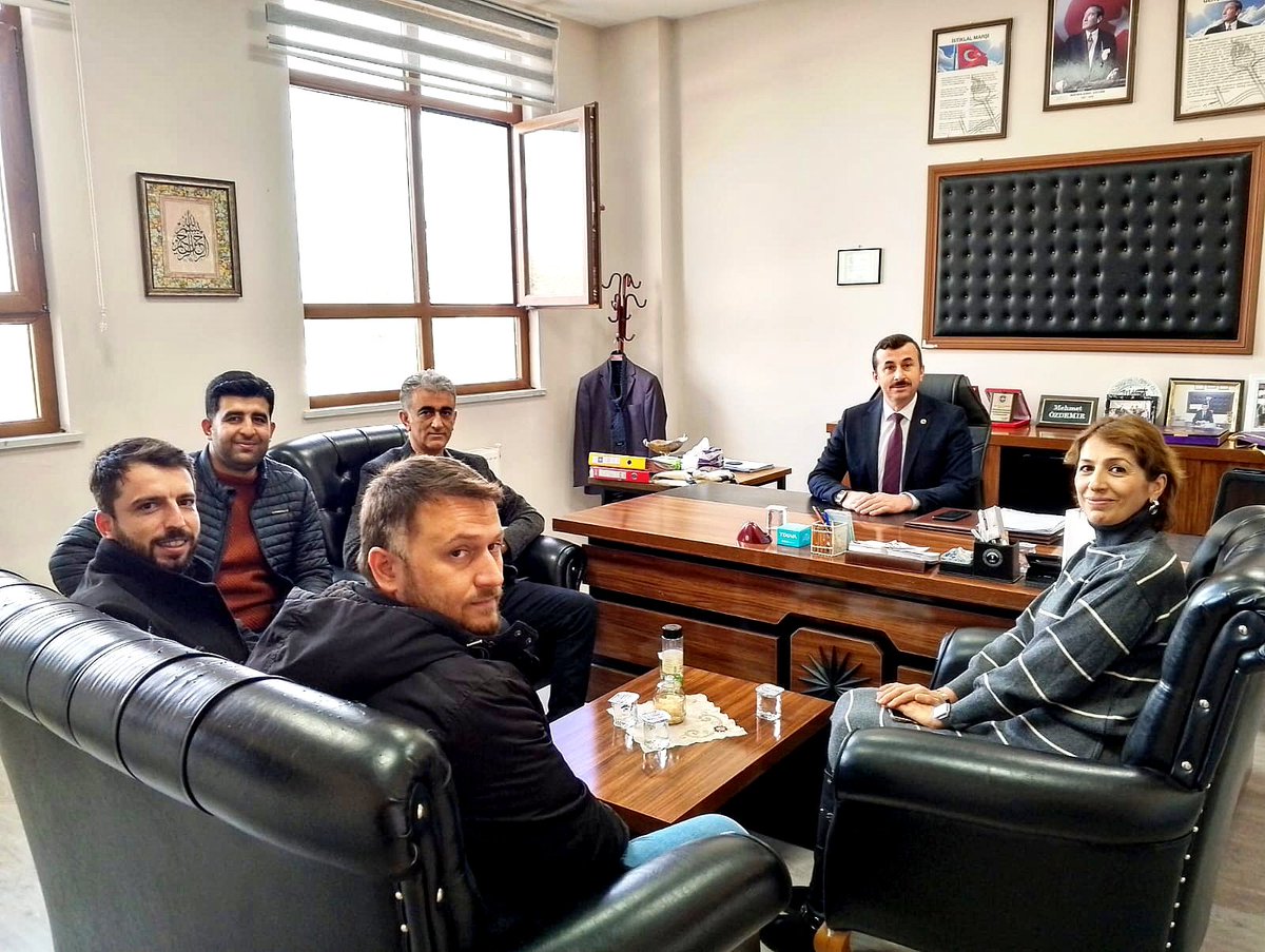 📍 Vatan Özel Eğitim Uygulama Okulu
📍 Ekrem Çetin Özel Eğitim Meslek Okulu

💫İl Millî Eğitim Müdürümüz Sayın İbrahim Açıkgöz, özel eğitim okullarımızın faaliyetleri yerinde incelemek üzere ziyaret gerçekleştirdi. Ziyaret kapsamında öğretmenlerimiz ve öğrencilerimizle buluştu.