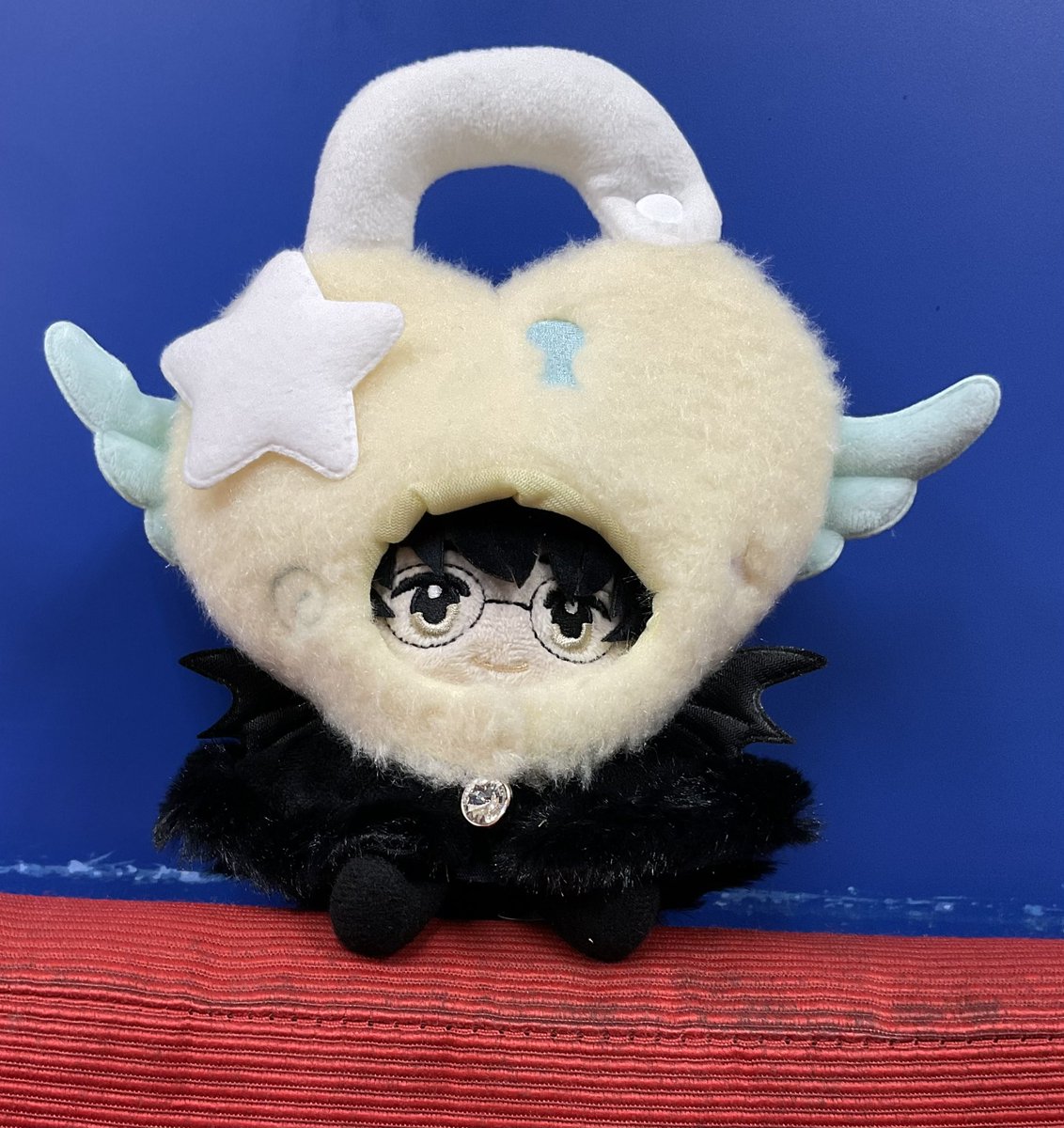以前撮った写真📸 天使と悪魔とハートと星の鍵ぬいぐるみキャップ