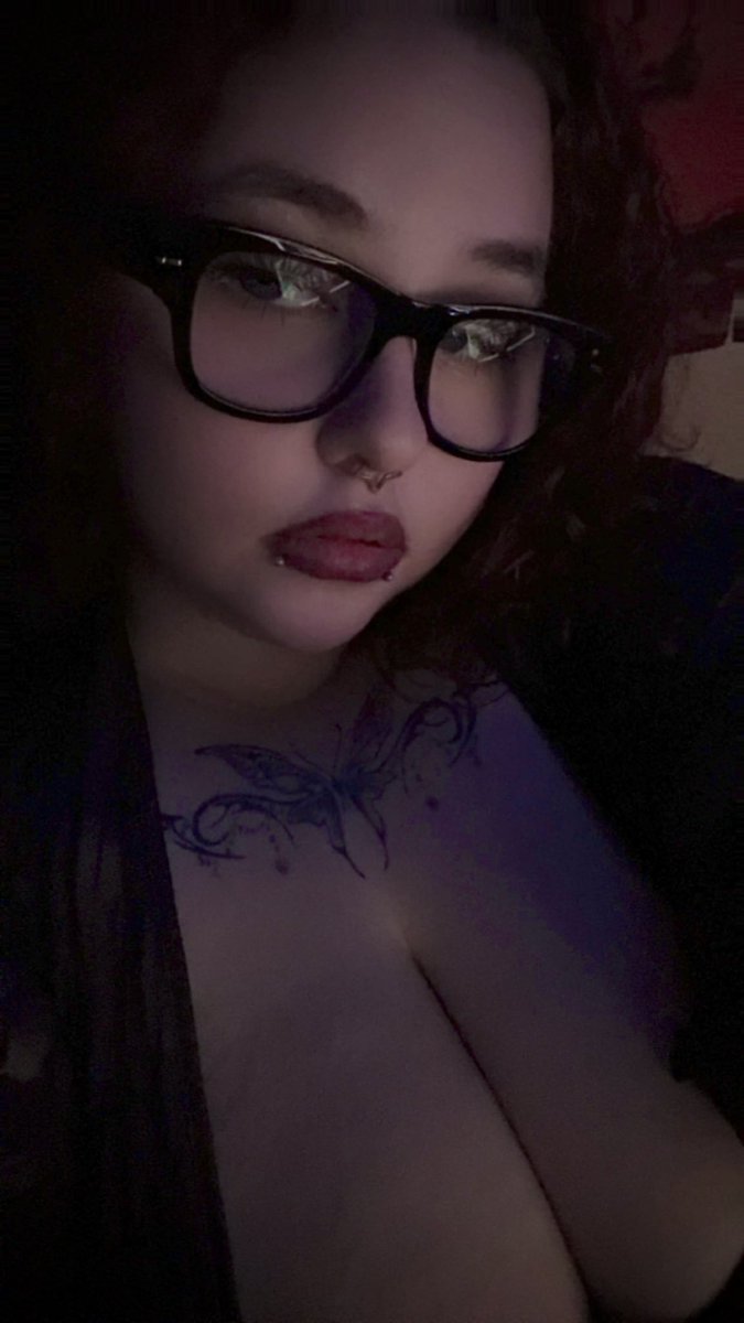 Drain4Vexa's tweet photo. Daddy’s home, I know you missed me betas. Send, send, send! 💸💋 https://t.co/kSoFUSGeBp
