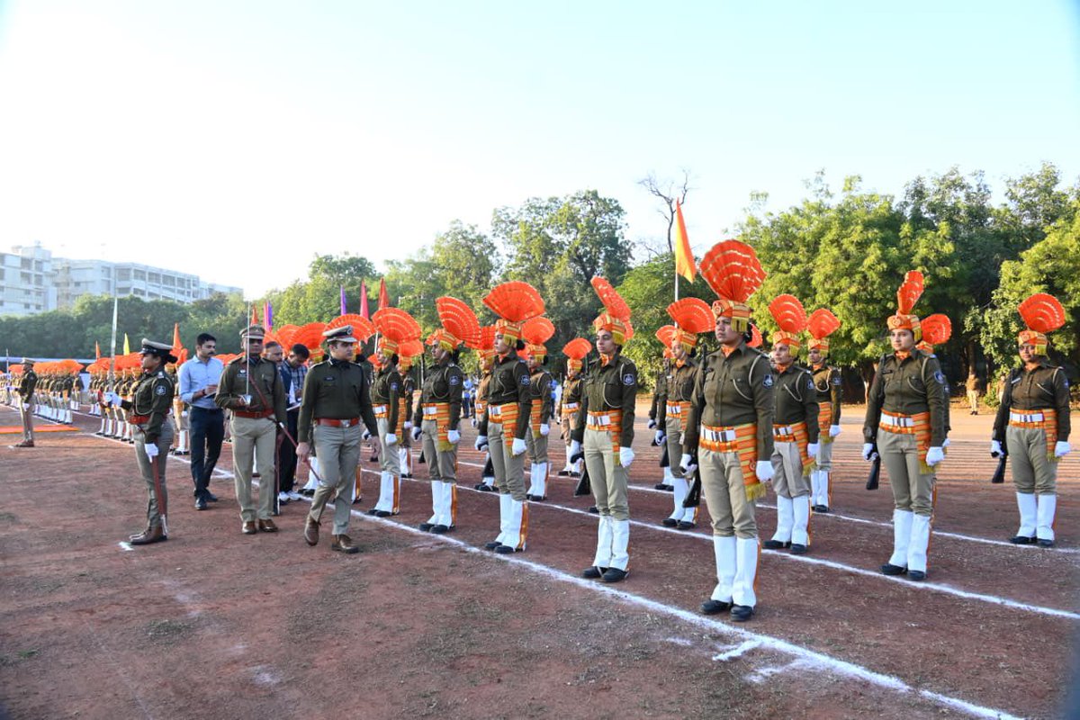 આજ રોજ વાર્ષિક ઇન્સ્પેક્શન-૨૦૨૫ અનુસંધાને મહેસાણા જિલ્લા ખાતે સેરેમોનિયલ પરેડ,લાઈન વિઝીટ તેમજ નોંધ વાંચન કાર્યક્રમ રાખવામાં આવેલ.

<a href="/dgpgujarat/">DGP Gujarat</a>  <a href="/GujaratPolice/">Gujarat Police</a> <a href="/CMOGuj/">CMO Gujarat</a> <a href="/sanghaviharsh/">Harsh Sanghavi</a> <a href="/SPMehsana/">SP Mehsana</a>