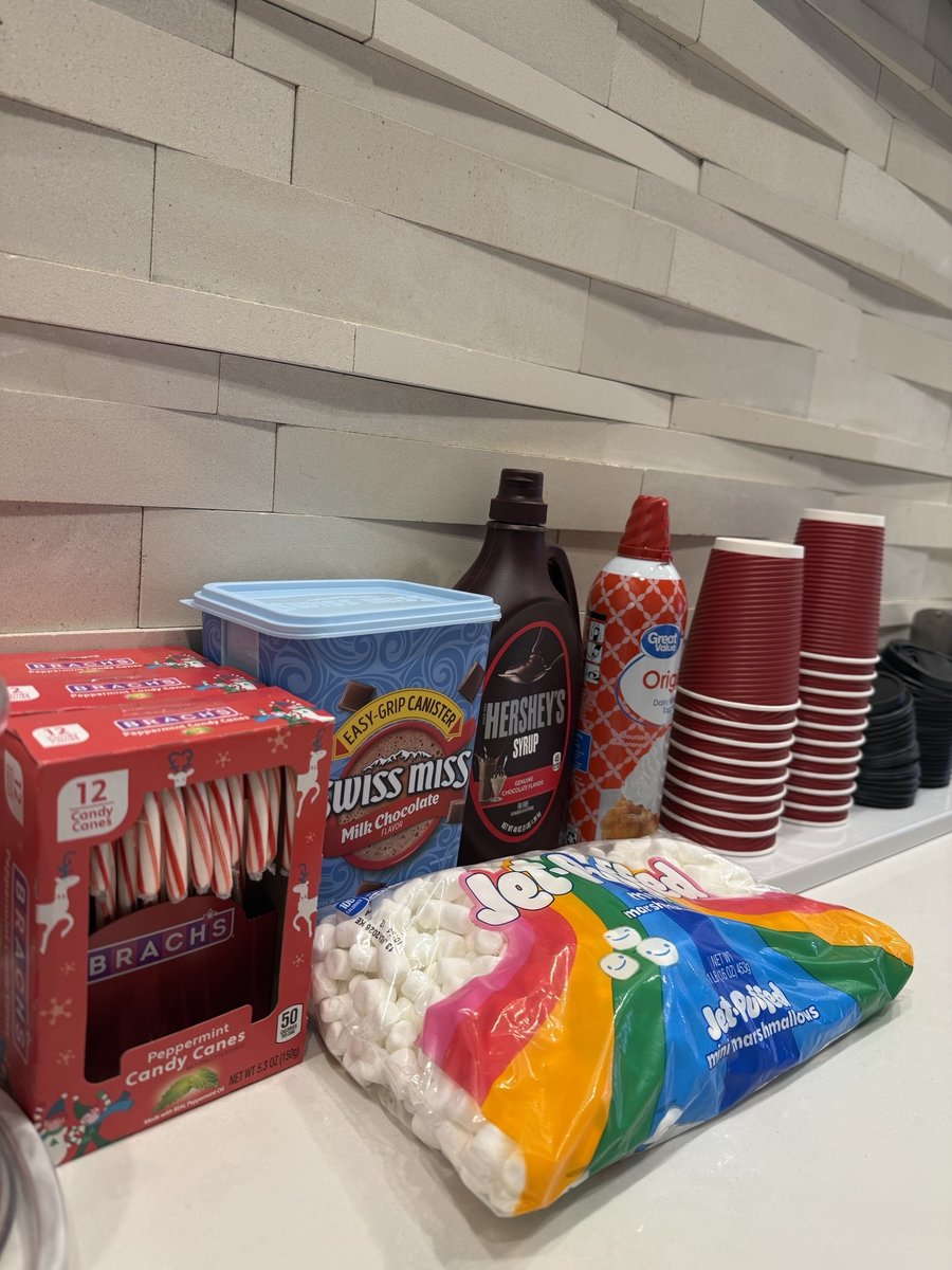 Happy Holidays CityWay Residents!🎄 As a special treat, we're turning our leasing office into your very own gift wrapping station to help you finish (or begin) all of your holiday wrapping!🎁 While you're here, also enjoy a warm pick me up at our hot chocolate station! Stop in...