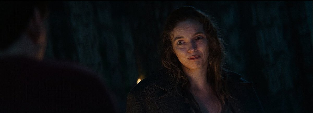 screenscaps's tweet photo. jodie comer in 28 years later (2025) https://t.co/195RQQLQww
