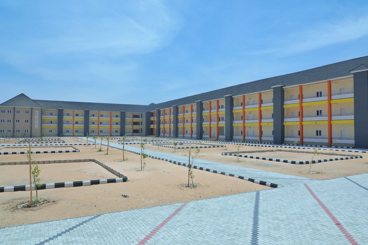 bulamarwa85892's tweet photo. Education minister unveils Zulum's 2 mega schools

The Federal Government has commended the governor of Borno State, Professor Babagana Umara Zulum, for the significant investment he has made in providin 
                 https://t.co/FvCO9IbseC https://t.co/mtP8AsiYl5