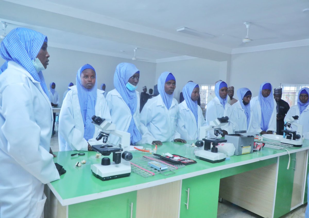 bulamarwa85892's tweet photo. Education minister unveils Zulum's 2 mega schools

The Federal Government has commended the governor of Borno State, Professor Babagana Umara Zulum, for the significant investment he has made in providin 
                 https://t.co/FvCO9IbseC https://t.co/mtP8AsiYl5