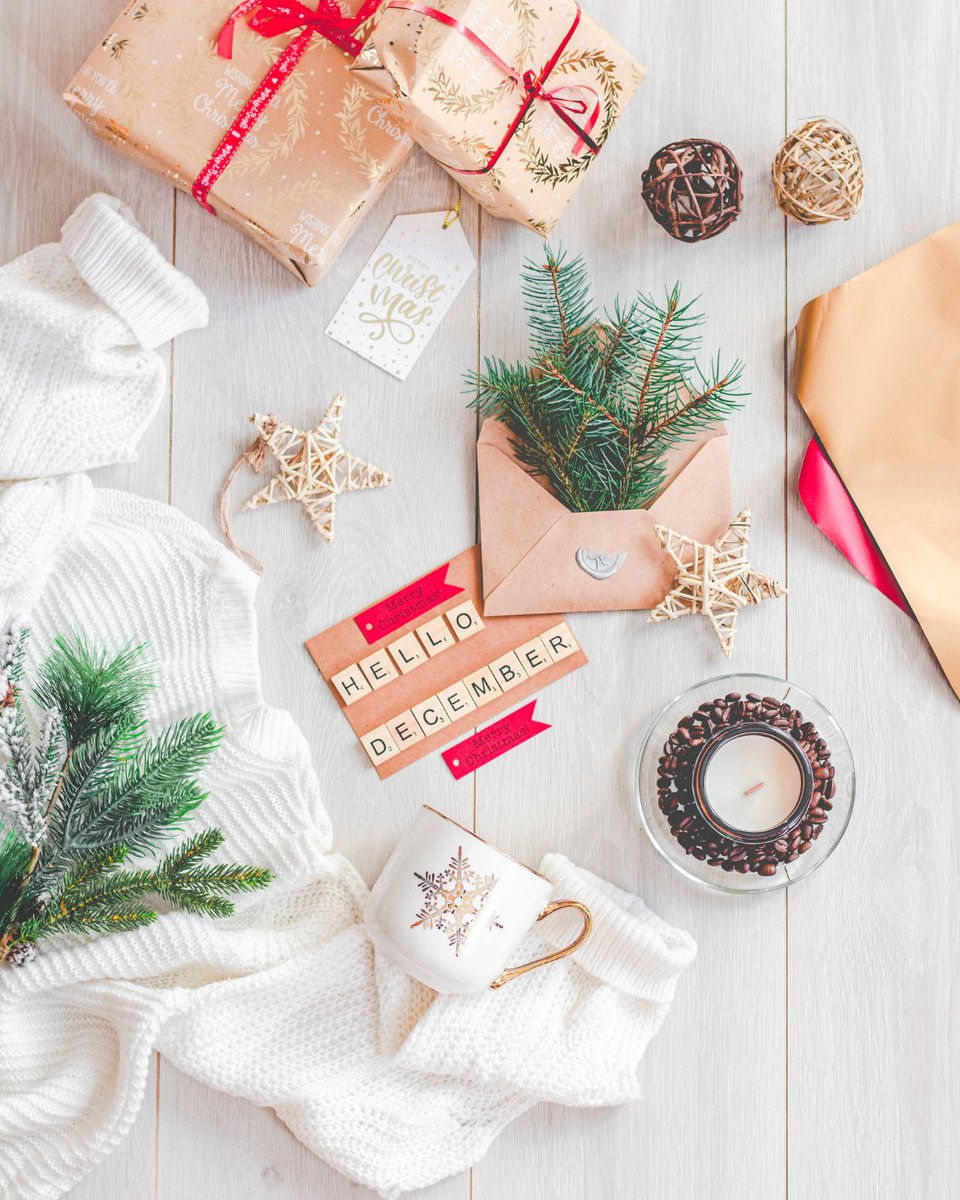 BzzAgent's tweet image. 🎄✨ The season of giving is here, &amp;amp; we’ve got tips to make your holiday shopping stress-free and joyful!
✅ Plan Ahead – Make a list &amp;amp; set a budget.
✅ Shop Smart – Look for deals and bundle offers.
✅ Add a Personal Touch – Thoughtful gifts make the biggest impact.
#BzzAgent