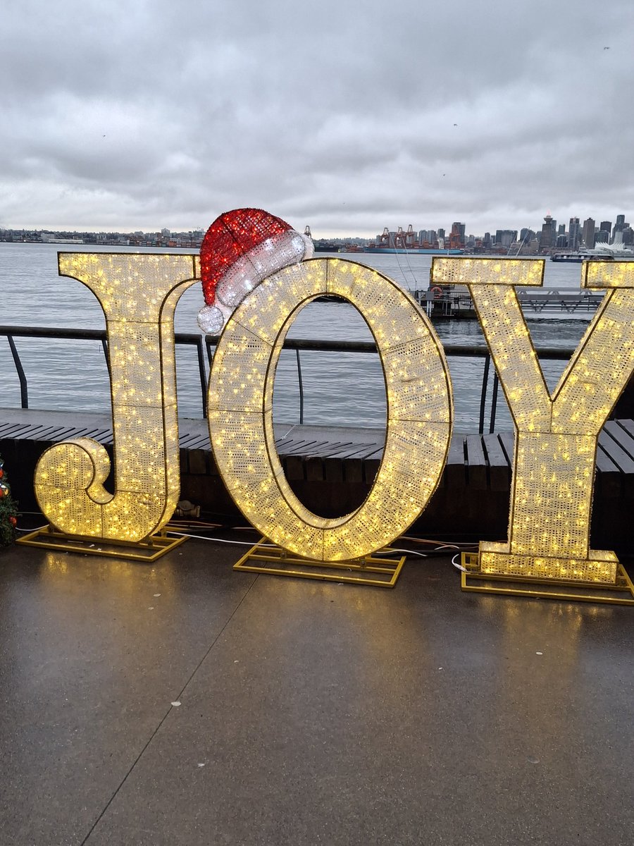 <a href="/DailyPicTheme2/">Daily Picture Theme</a> #DailyPictureTheme Narrative
'Tis the season...