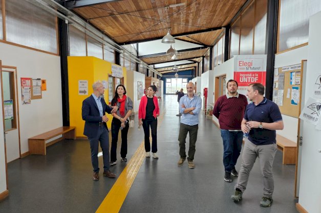 Ciudades Sostenibles  
Referenters del programa visitaron la UNTDF para fortalecer la implementación de la iniciativa en Ushuaia.
untdf.edu.ar/noticias/4013