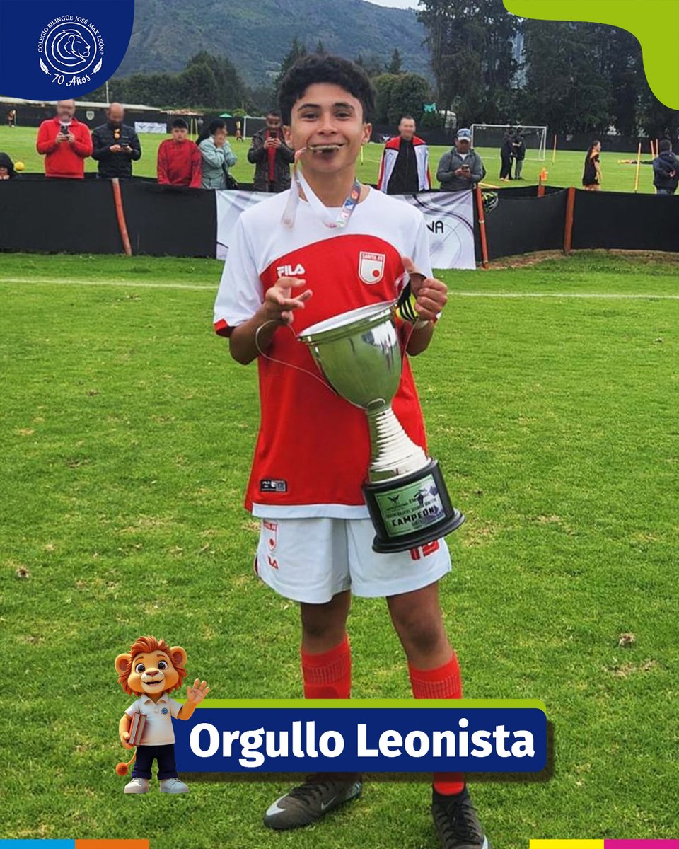 josemaxleon's tweet photo. Nuestro Leonista Samuel Hurtado, sigue creciendo y ahora hace parte de las divisiones menores de Santa Fe y fue capitán del equipo que se coronó campeón del Torneo Metropolitana. 🏆
Su disciplina y dedicación hablan por él. ¡Eres Orgullo Leonista! 🦁 https://t.co/bANHgDhkAc