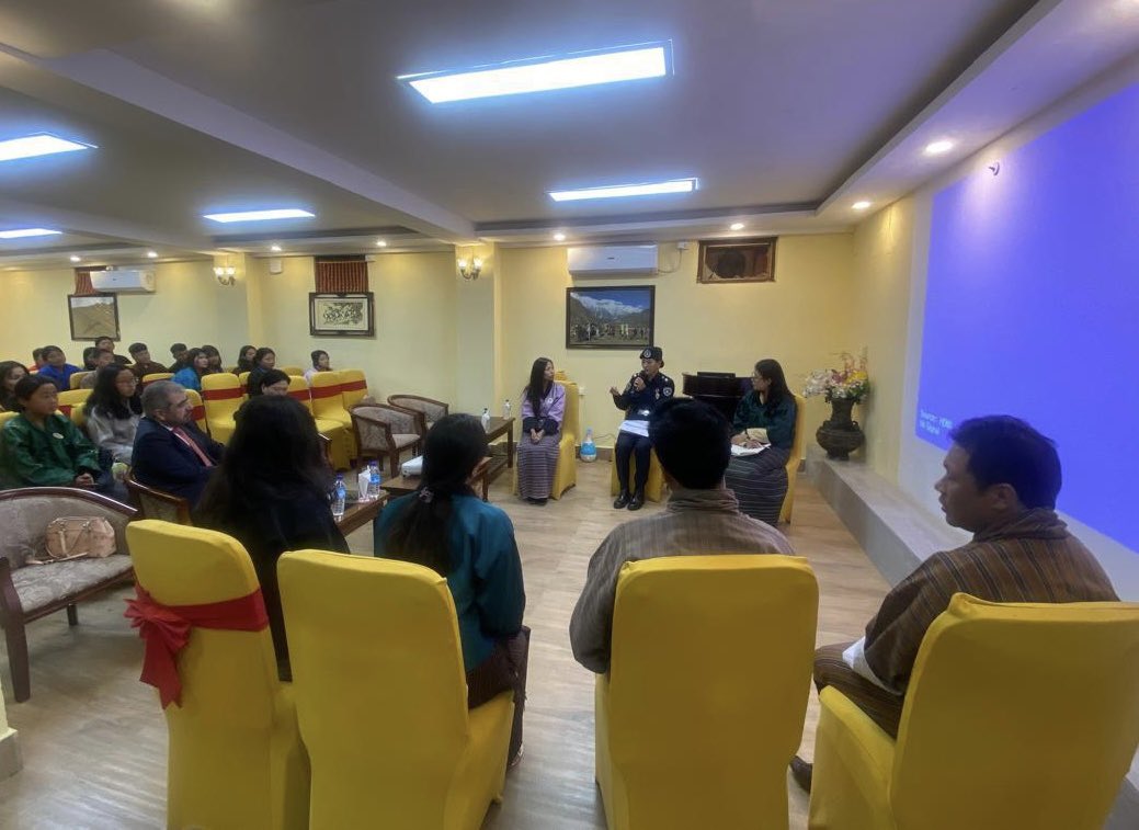 MohammadYounus_'s tweet image. Joined a conversation on ending #GBV. My key message: Ending violence against women &amp;amp; girls can’t be a #16Days commitment: it must be an everyday commitment &amp;amp; action. 

And violence is violence, whether online or offline. Let’s do our bit to end #Violence. Every action matters!