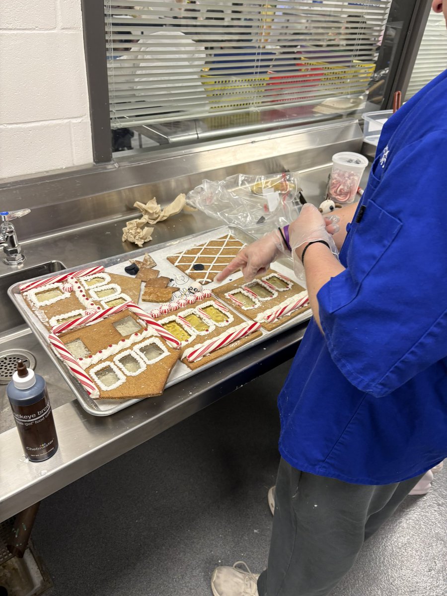 Thad Roher tweet media