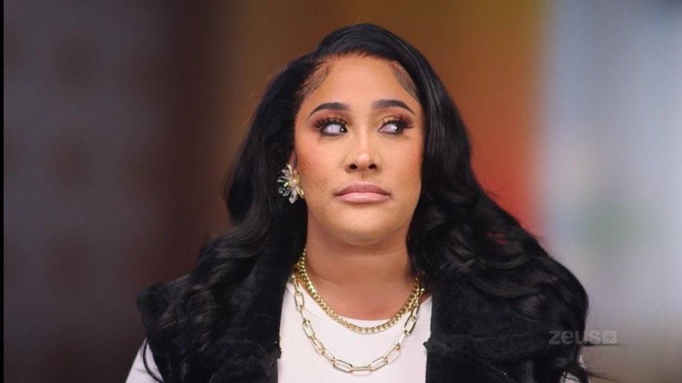 luvblessingz's tweet image. I do not like spending nights at peoples house… I will leave at 4:21am 😭